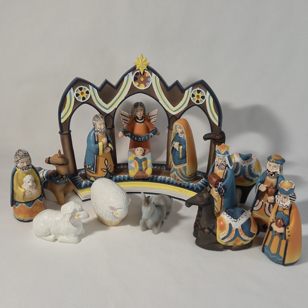 Vintage 15 Piece Aztec Sante Fe Nativity Set Resin Handpainted With Manger